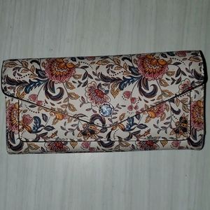 Kohl's Floral Wallet